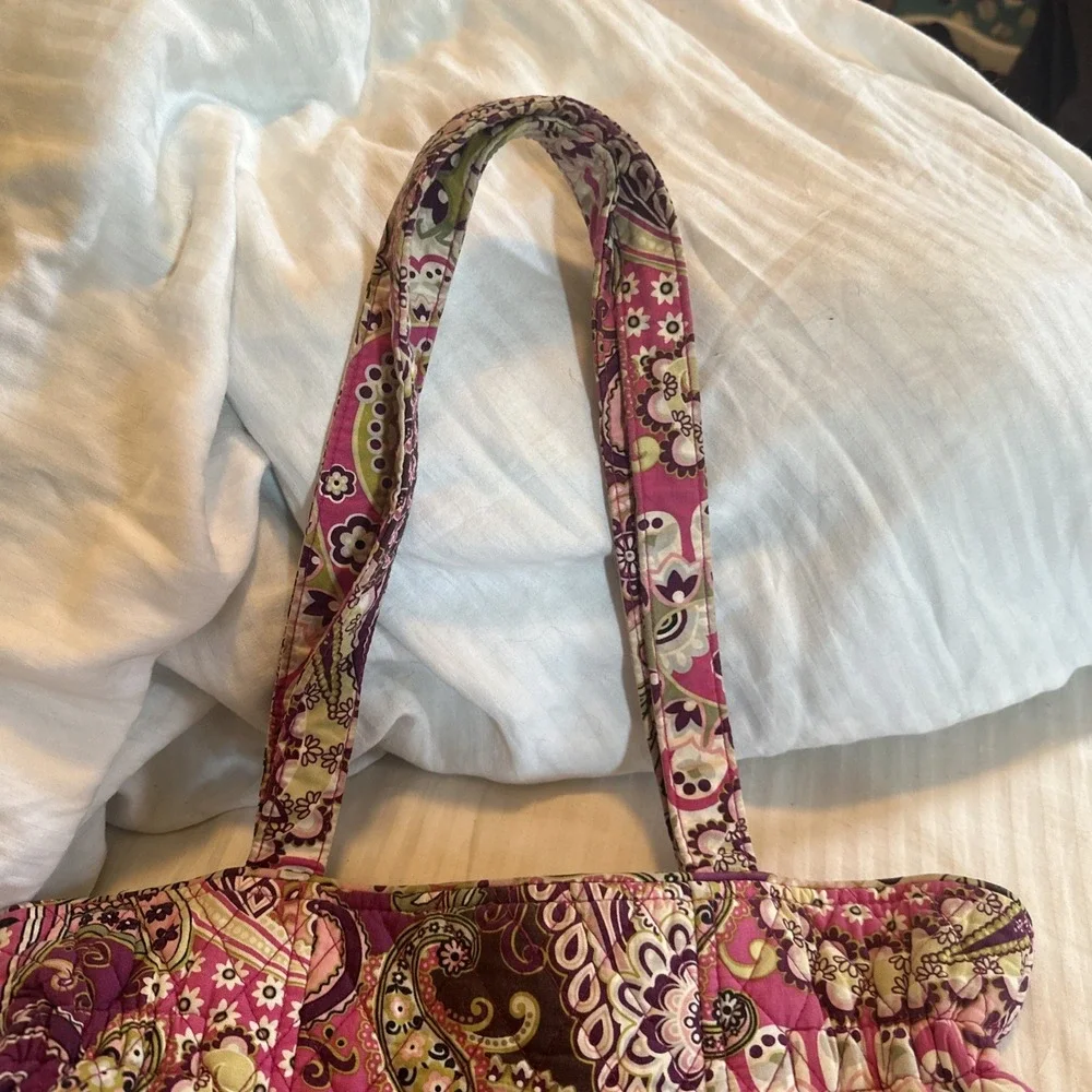 Vera Bradley Retired VERY BERRY PAISLEY Laura Shoulder Bag Pink & Purple